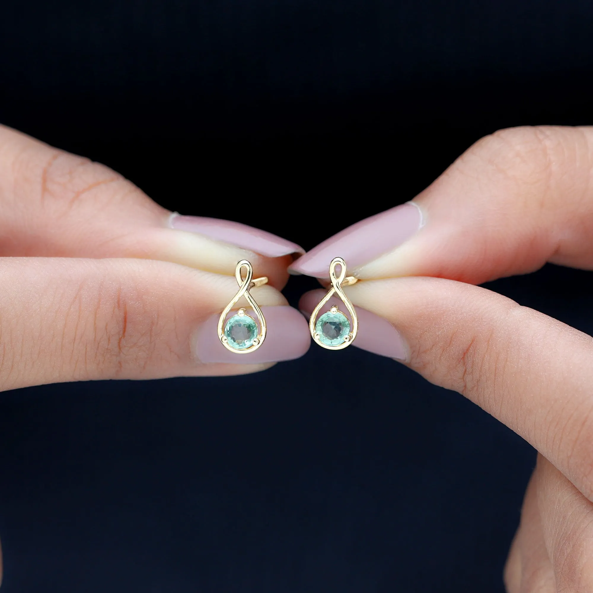 0.75 CT Green Sapphire Solitaire Infinity Stud Earrings in Gold