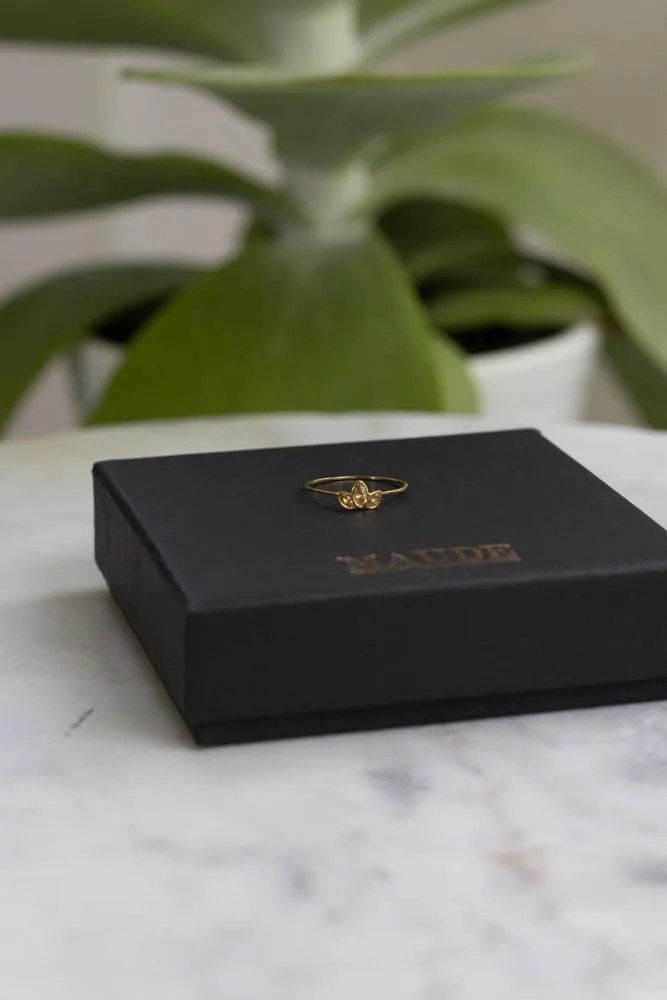 18K Harper 3 Stone Ring
