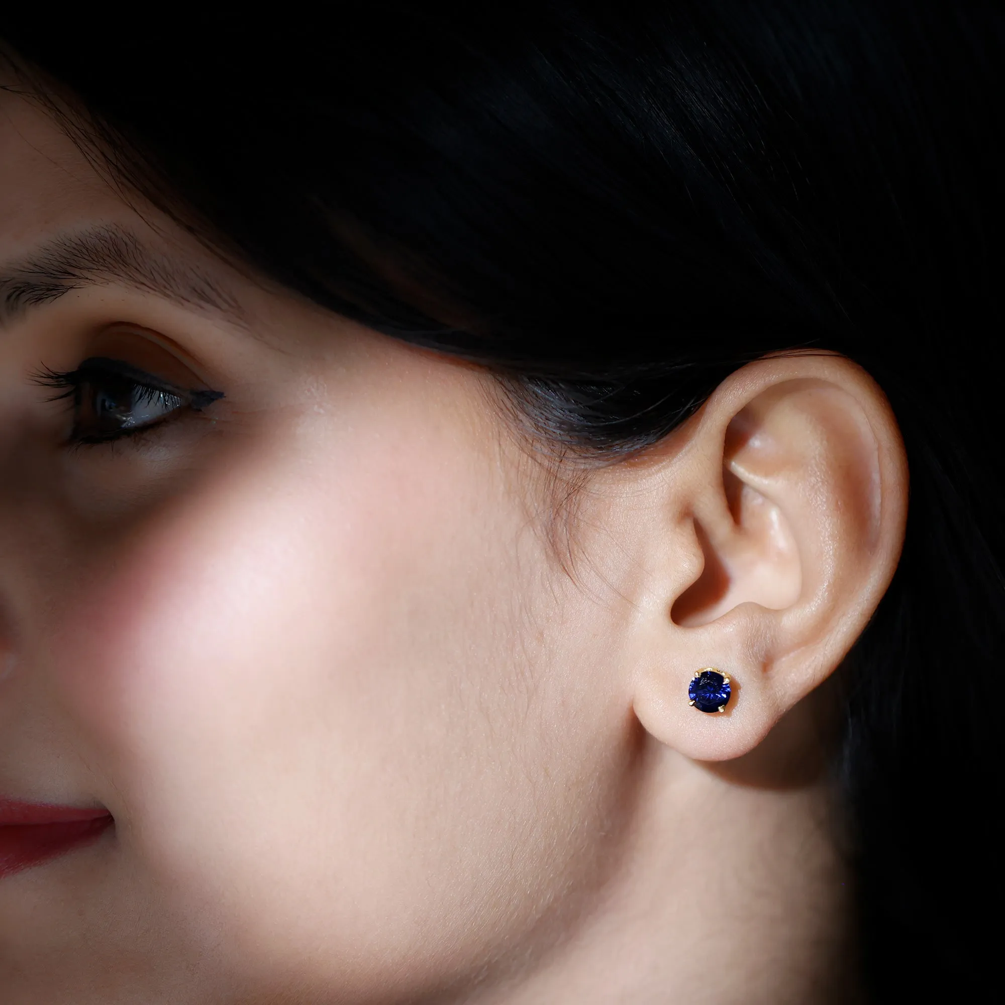 2 CT Solitaire Created Blue Sapphire Round Stud Earrings in Claw Setting