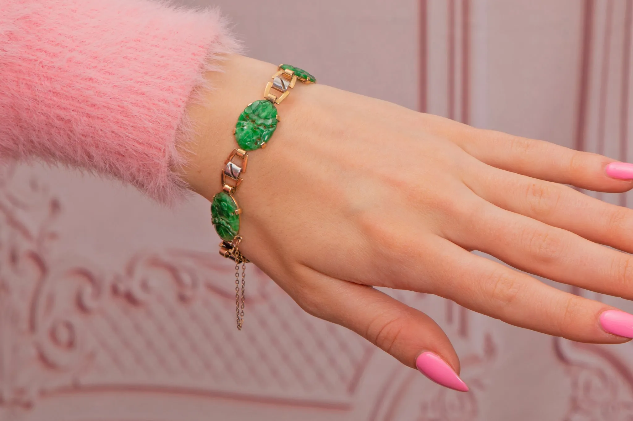 Art Deco 9ct Gold Carved Jade Bracelet