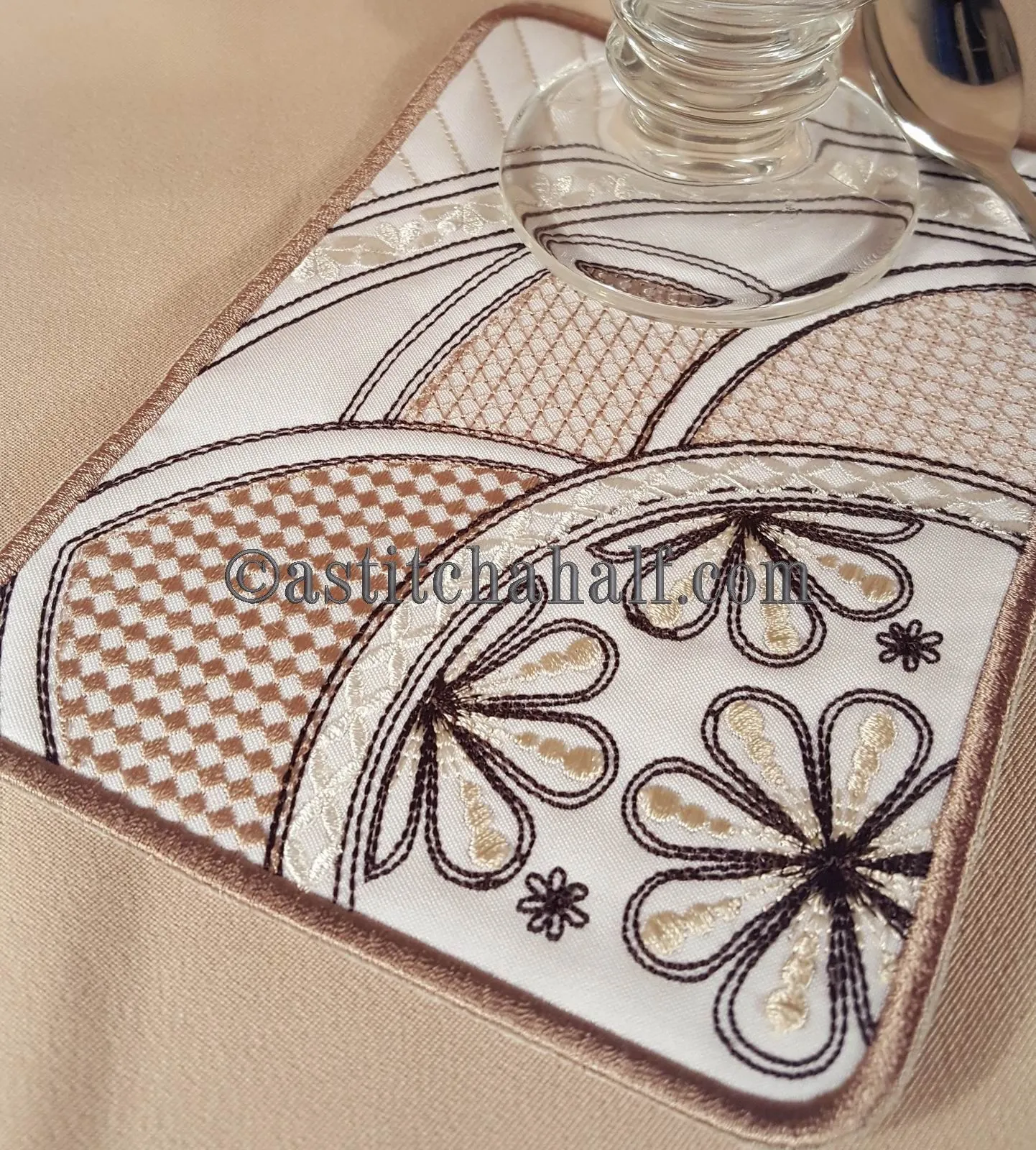 Beautiful Morning Mug Rug