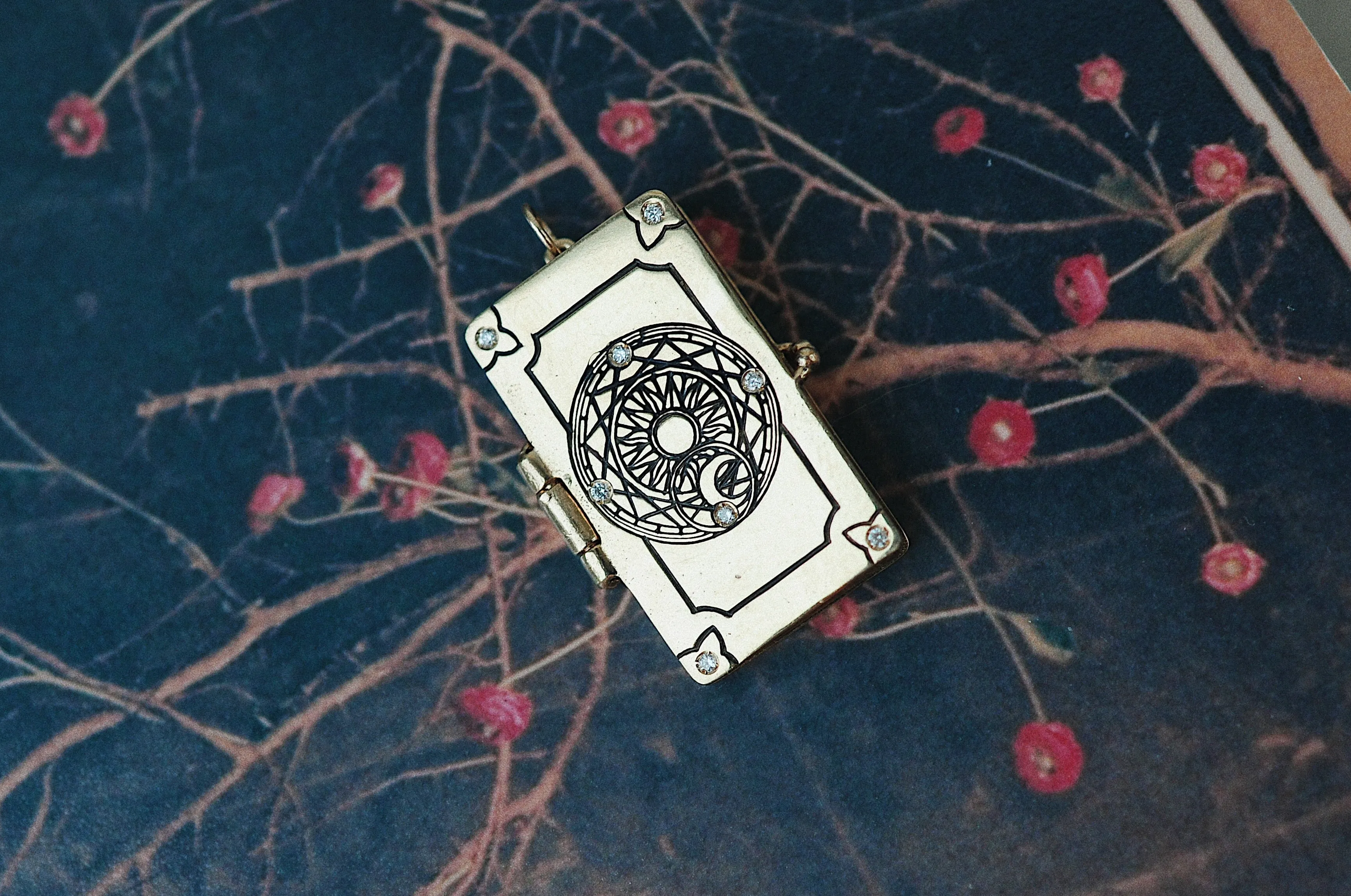 Book of Clow Locket