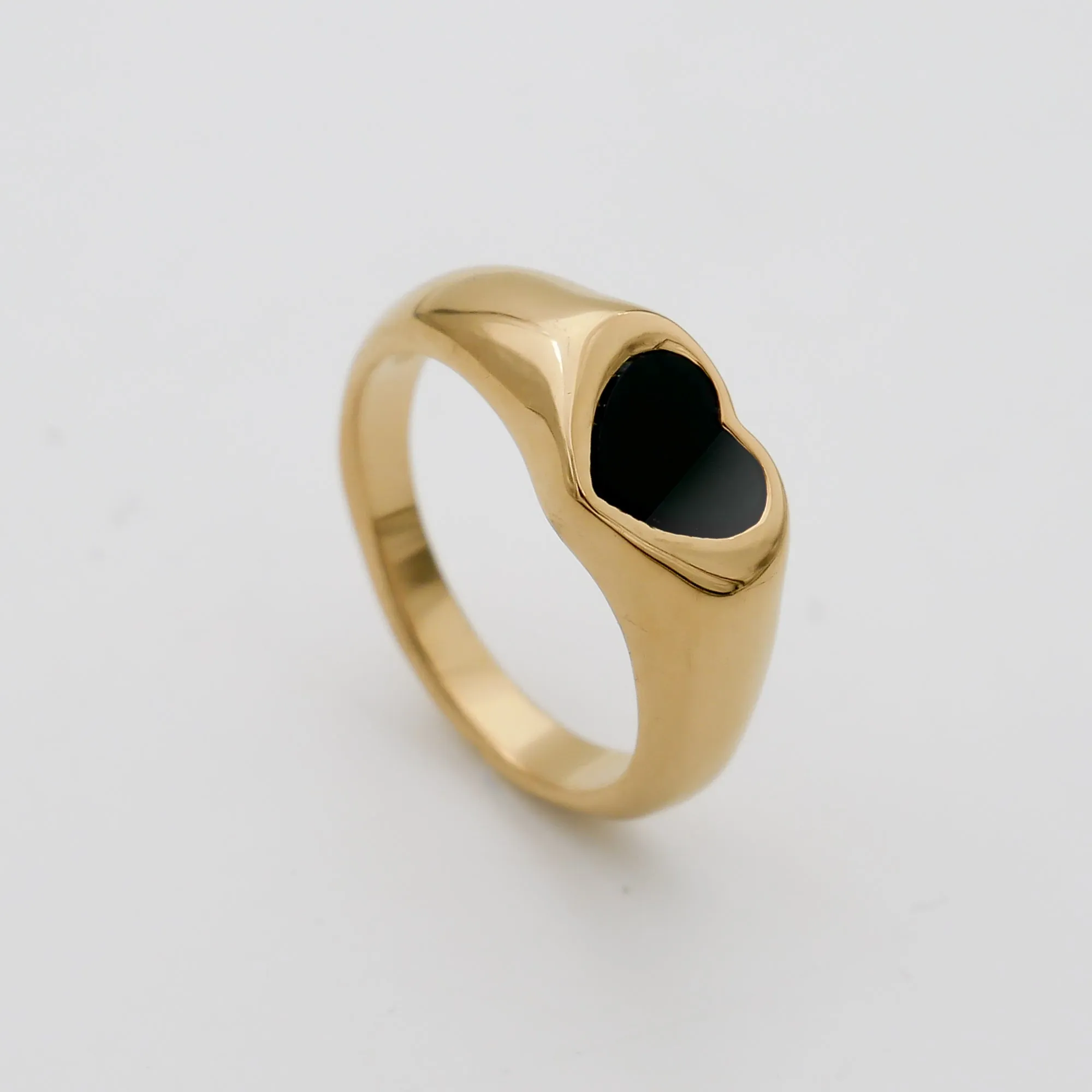 Carys Heart Ring