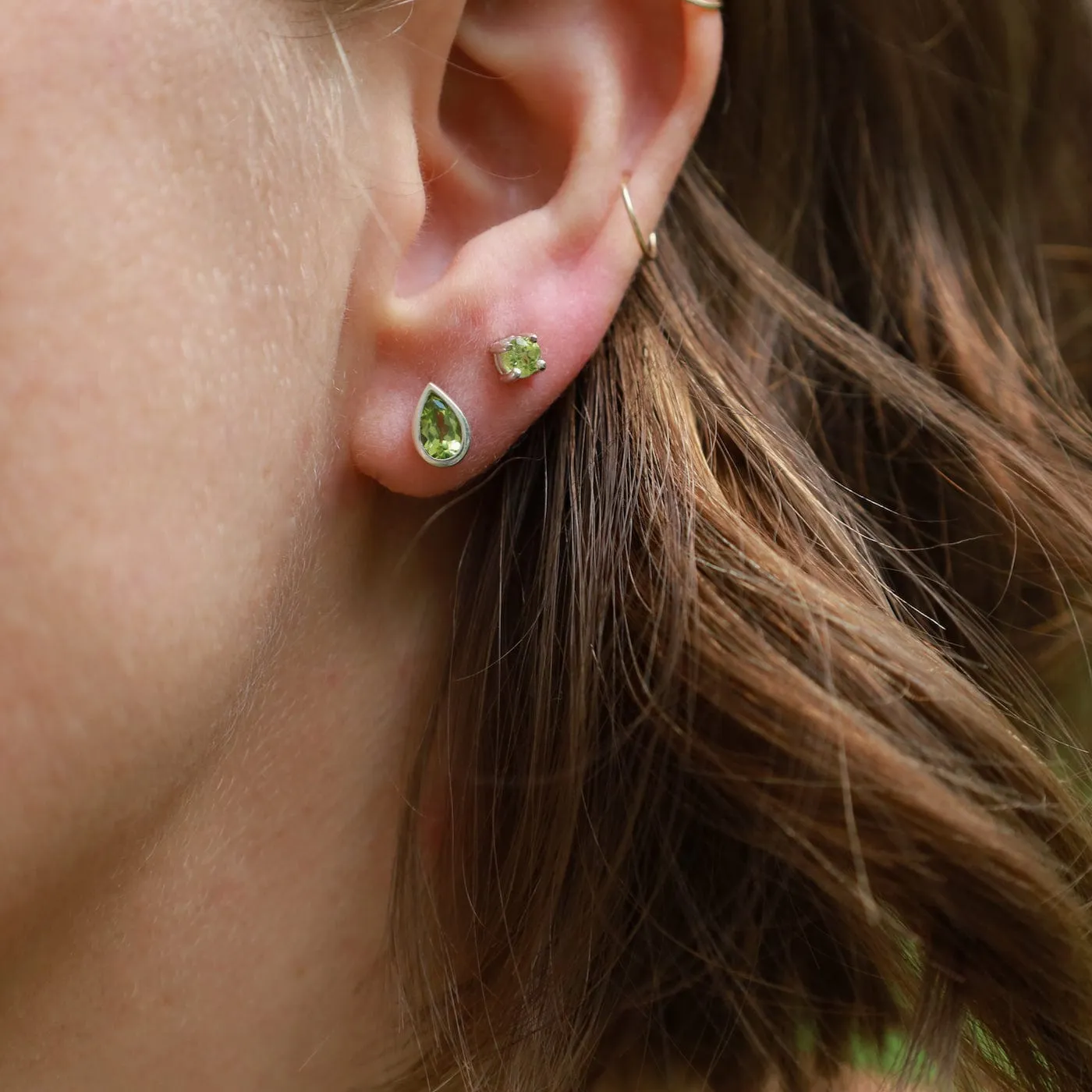 Dewdrop Peridot Post Earrings