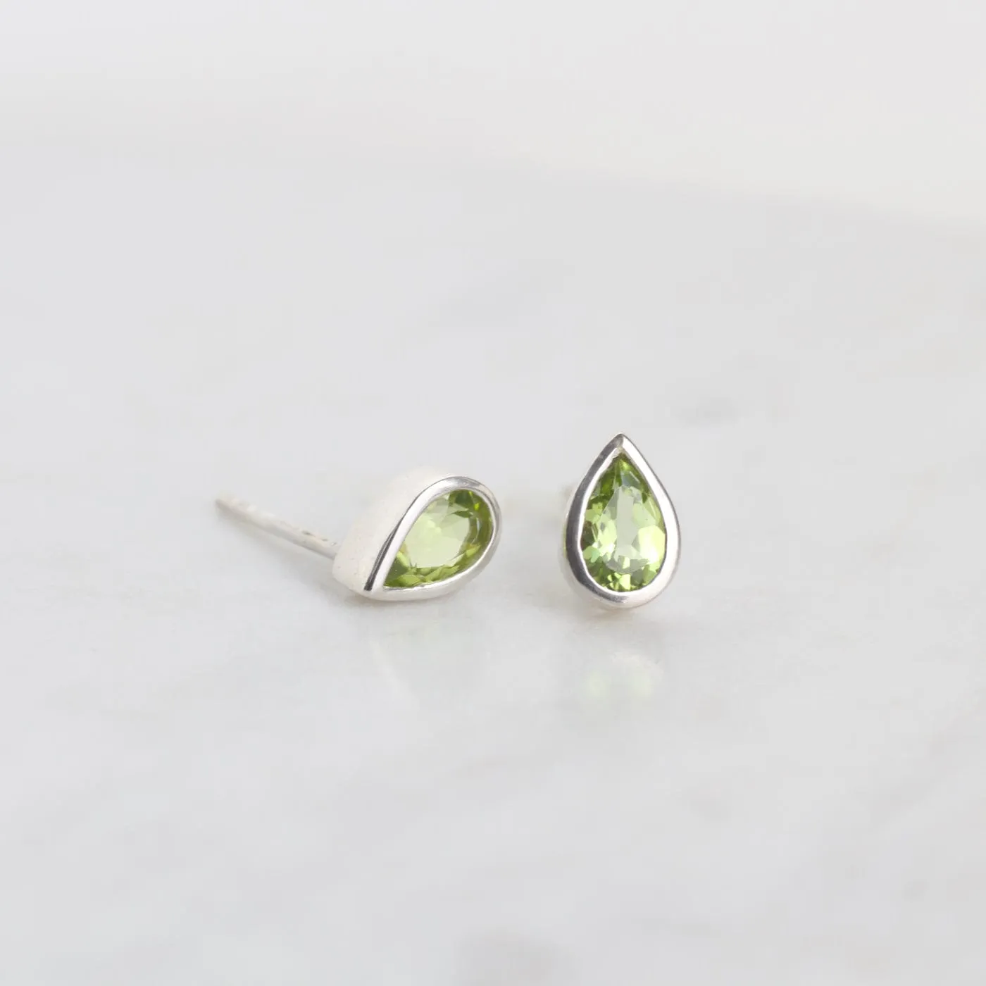 Dewdrop Peridot Post Earrings