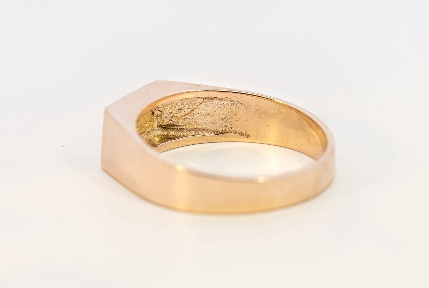 Elegant Unisex Yellow Gold Diamond Signet Ring