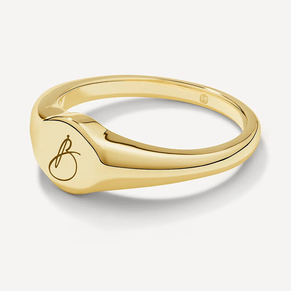 Engravable Circle Signet Pinky Ring in Gold