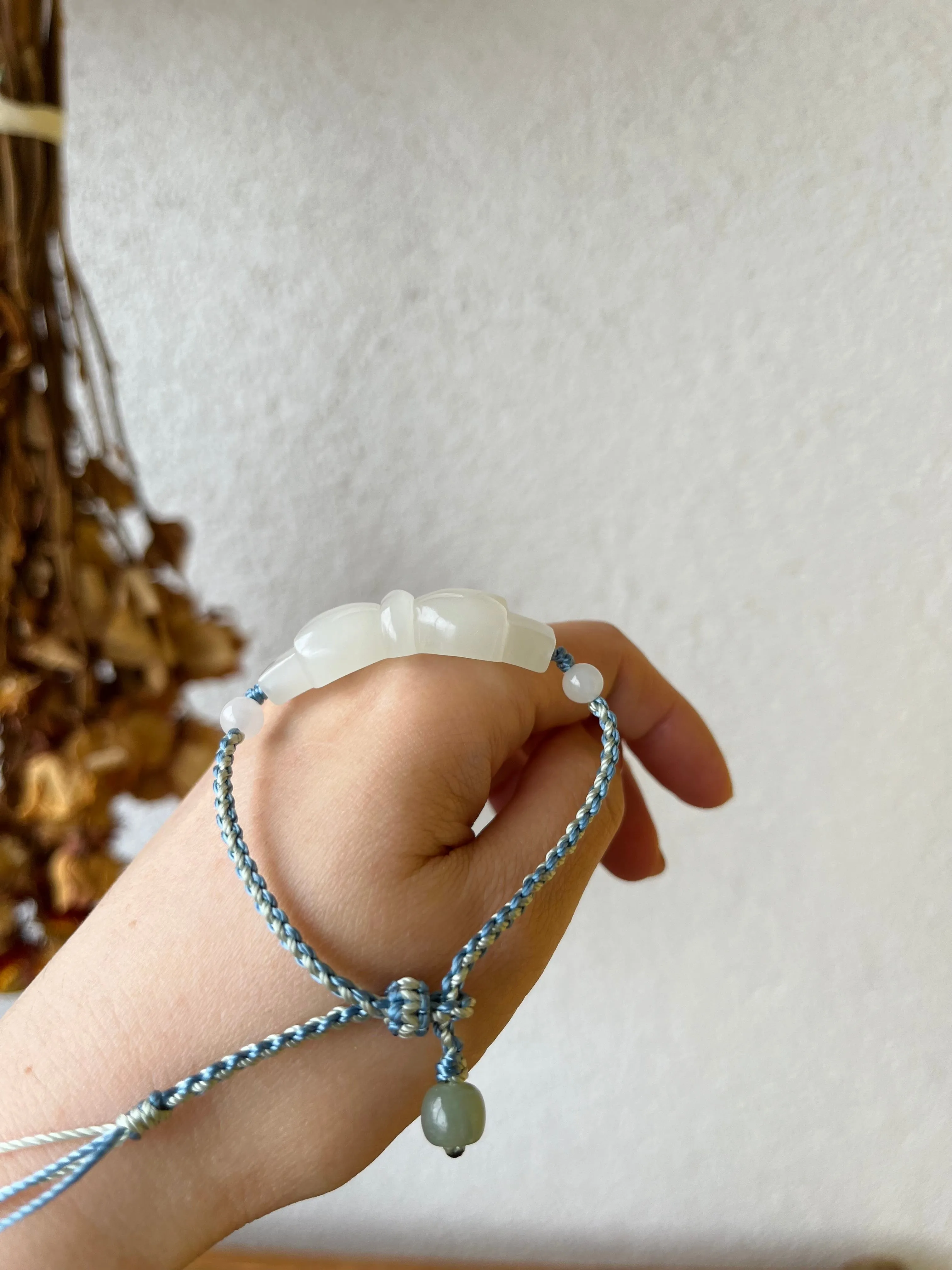 Handwoven Bracelet with a Hand Carved White Jade Bow Tie and Nephrite Beads, 手编和田白玉蝴蝶结手牌