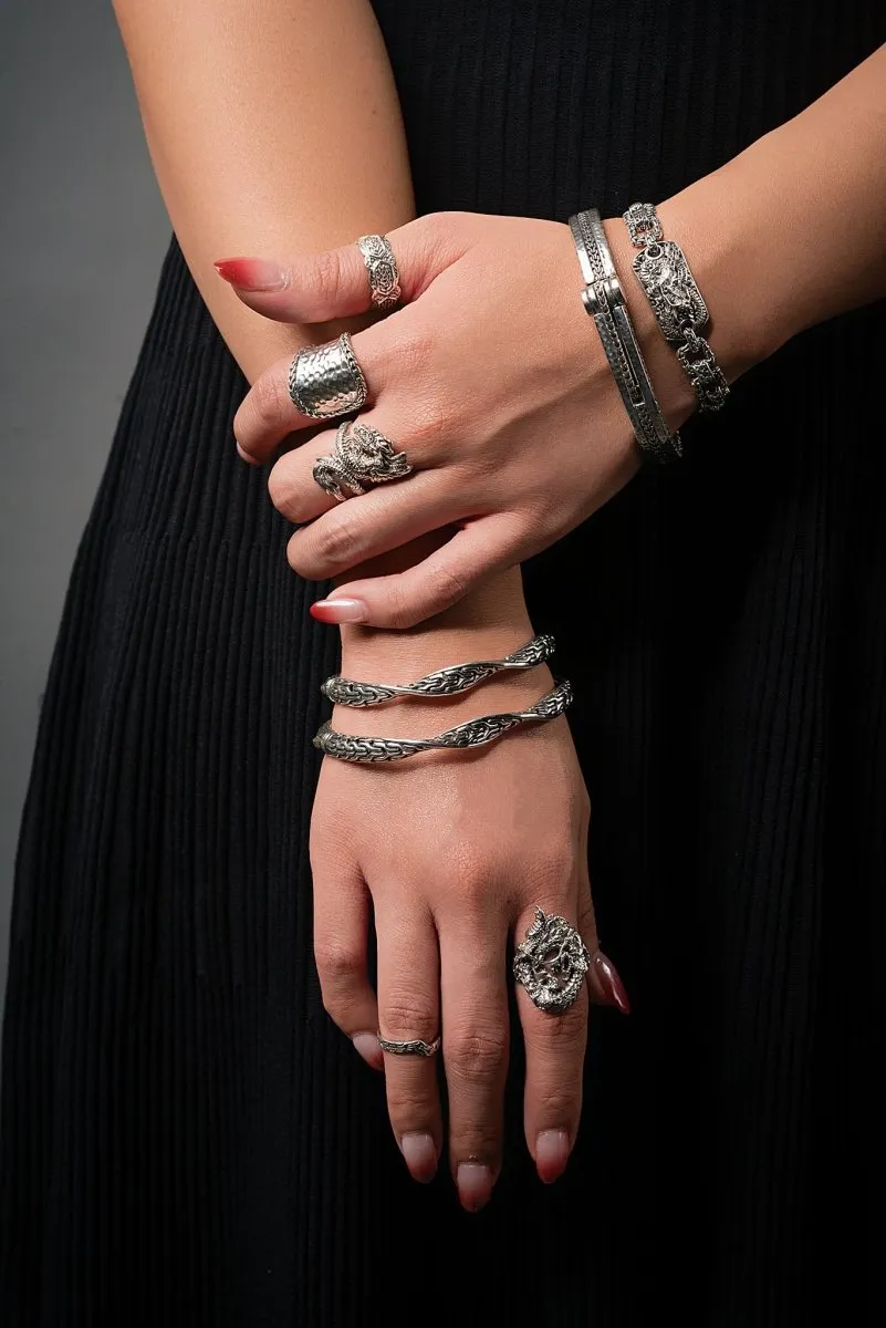 Infinity Dragon Bracelet™ in Chainlink