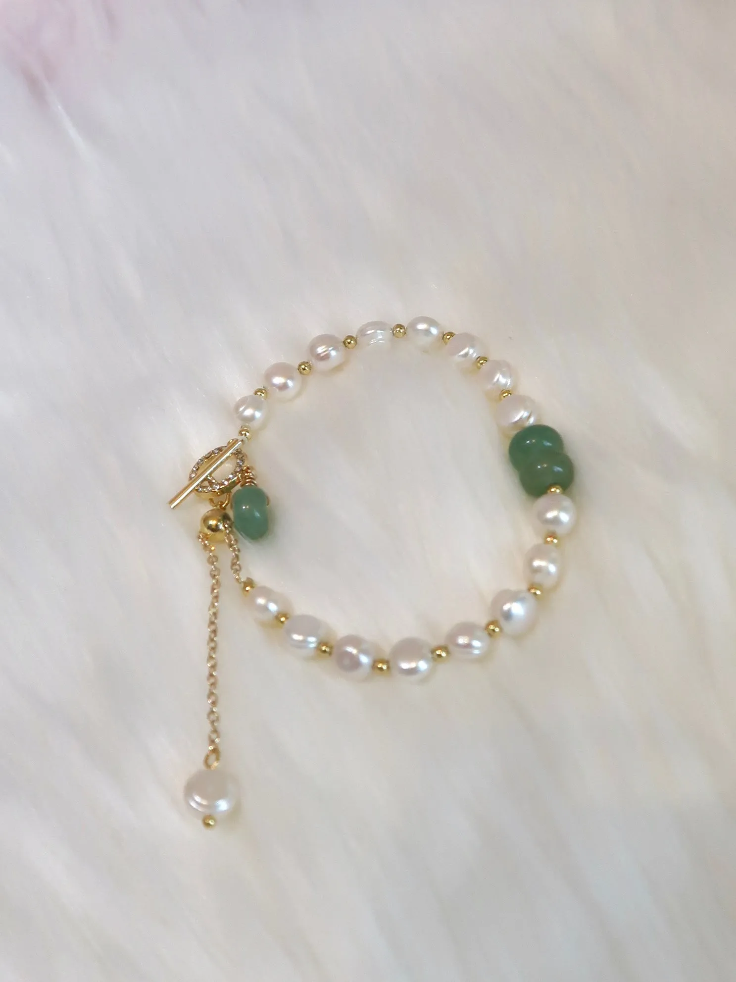 Jade Freshwater Pearl Bracelet