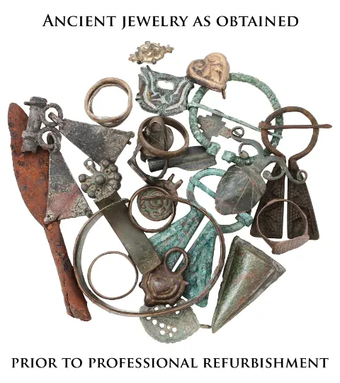 LATE MEDIEVAL WOMAN'S FASHION RING, SIZE 1
