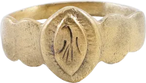 LATE MEDIEVAL WOMAN'S FASHION RING, SIZE 9 ¾