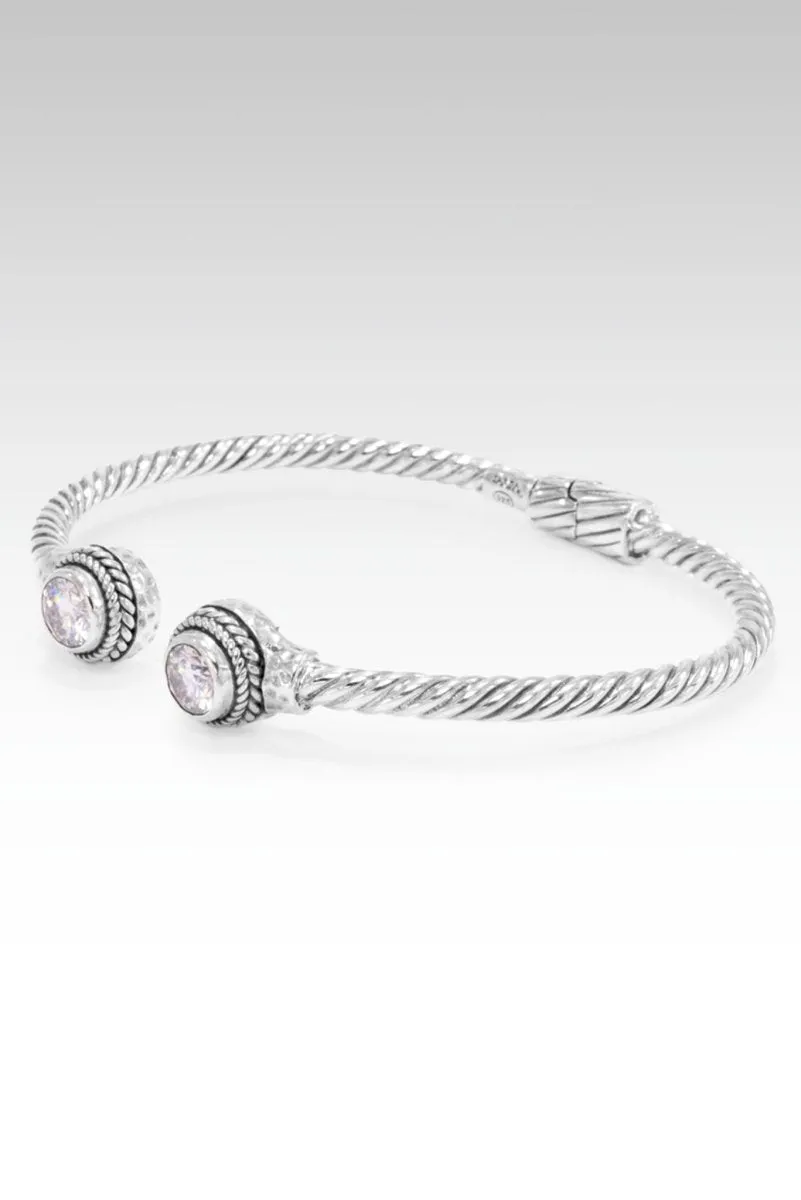 Live by Faith Tip-to-Tip Bracelet™ in Moissanite