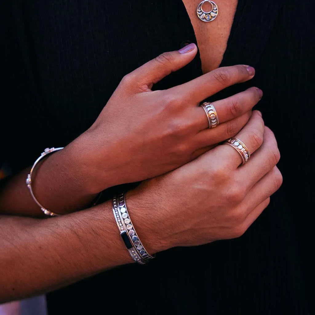 Maharani Men's Open Bracelet - Black Onyx