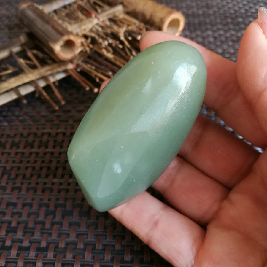Natural Hetian Jade Rough Nephrite Raw (96g,6.3X3.5X2.8cm)