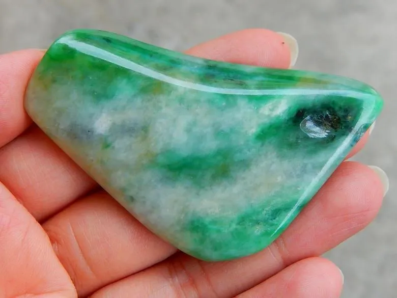 Natural Jade Jadeite Raw (41g, 58X44X9.5mm)