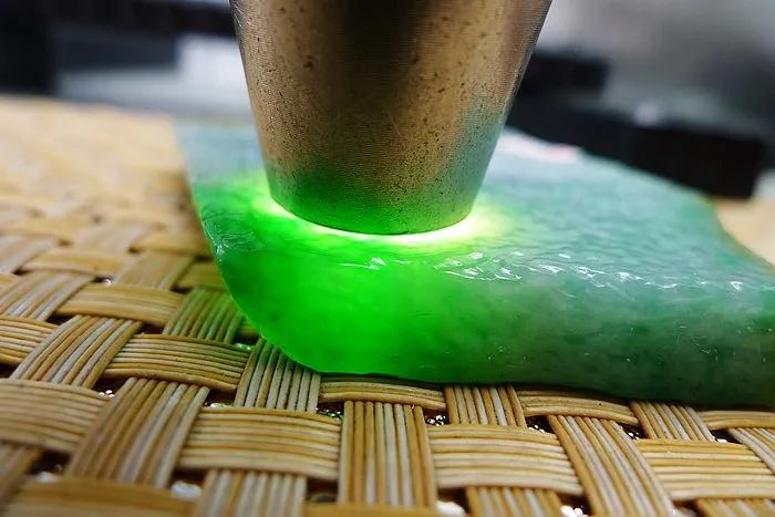 Natural Jade Rough Jadeite Raw (108g,9.2X6X0.8cm)