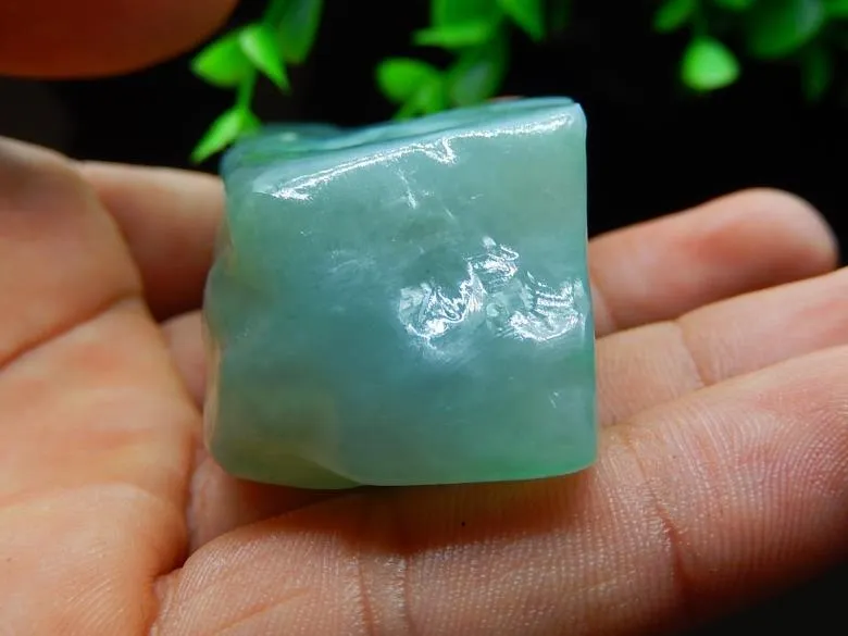Natural Jade Rough Jadeite Raw (111g, 66X41X24mm)