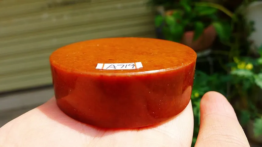 Natural Jade Rough Jadeite Raw (118g,5.3X1.65cm)