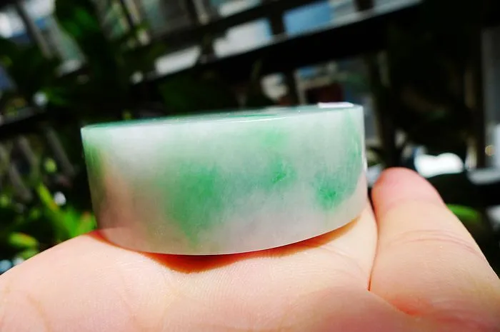 Natural Jade Rough Jadeite Raw (131g,5.21x1.9cm)
