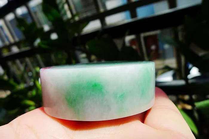 Natural Jade Rough Jadeite Raw (131g,5.21x1.9cm)