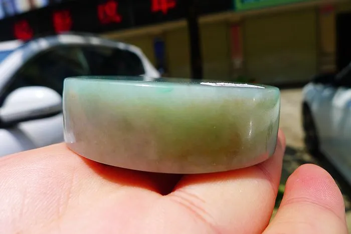 Natural Jade Rough Jadeite Raw (133g,5.65X5.65X1.55cm)