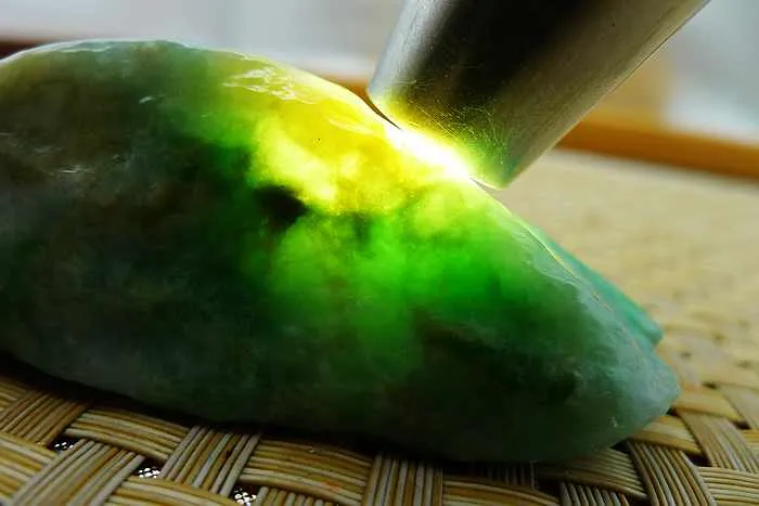 Natural Jade Rough Jadeite Raw (150g,8.6X4.2X2.6cm)