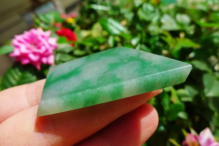 Natural Jade Rough Jadeite Raw (18g,4.3X3.3X0.45cm)