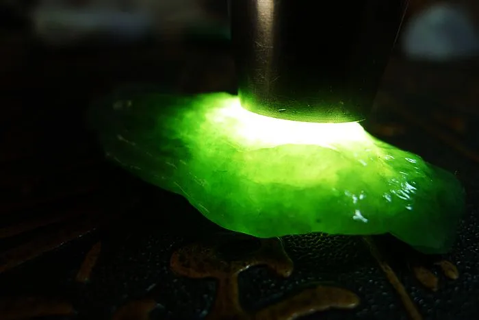 Natural Jade Rough Jadeite Raw (26g,5.6X2.7X1cm)