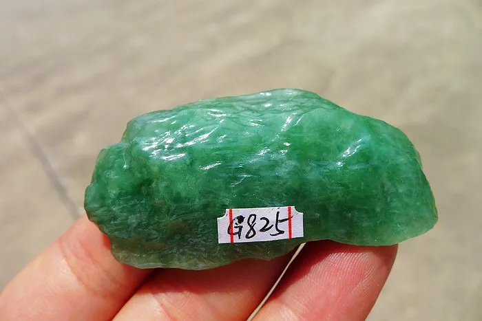 Natural Jade Rough Jadeite Raw (26g,5.6X2.7X1cm)