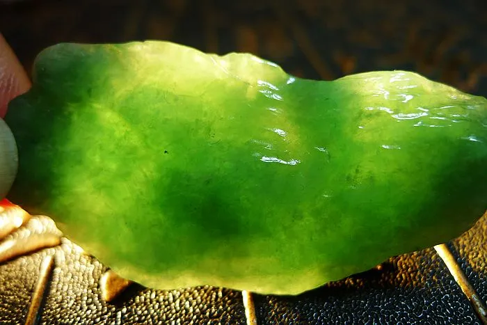Natural Jade Rough Jadeite Raw (26g,5.6X2.7X1cm)