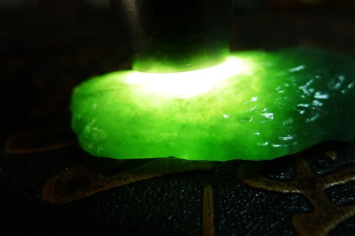 Natural Jade Rough Jadeite Raw (26g,5.6X2.7X1cm)