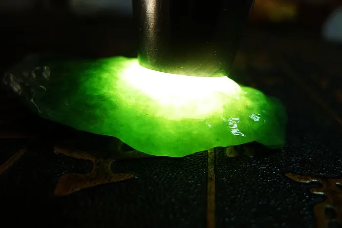 Natural Jade Rough Jadeite Raw (26g,5.6X2.7X1cm)