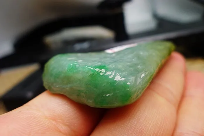 Natural Jade Rough Jadeite Raw (31g,5.6X2.8X1cm)