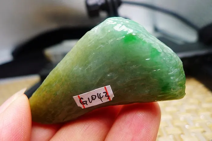 Natural Jade Rough Jadeite Raw (31g,5.6X2.8X1cm)