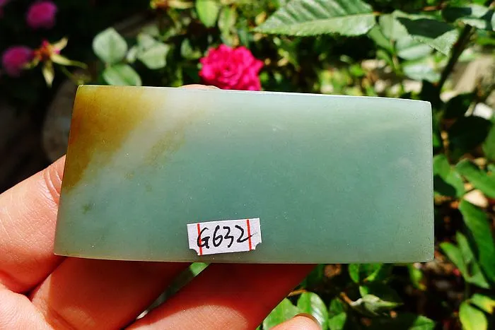 Natural Jade Rough Jadeite Raw (34g,6.5X3.1X0.5cm)