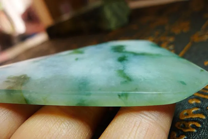 Natural Jade Rough Jadeite Raw (37g,7.8X4.2X0.55cm)