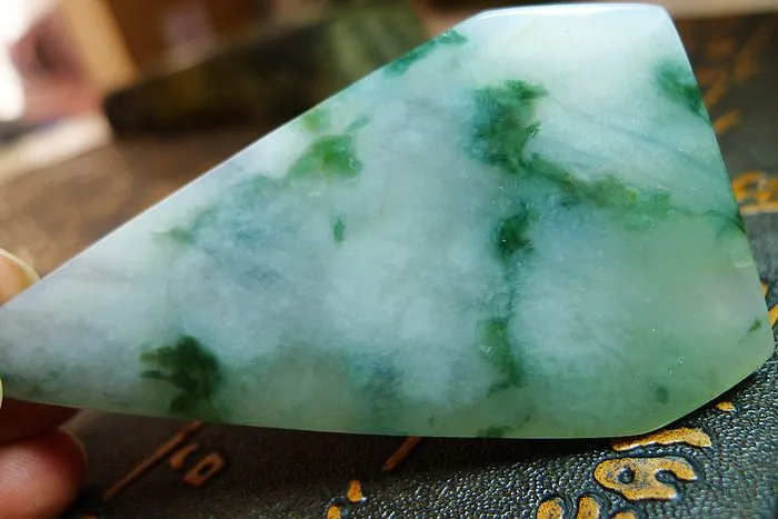Natural Jade Rough Jadeite Raw (37g,7.8X4.2X0.55cm)