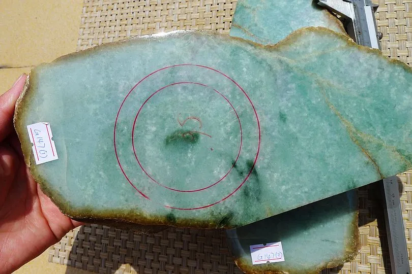 Natural Jade Rough Jadeite Raw 4.1kg