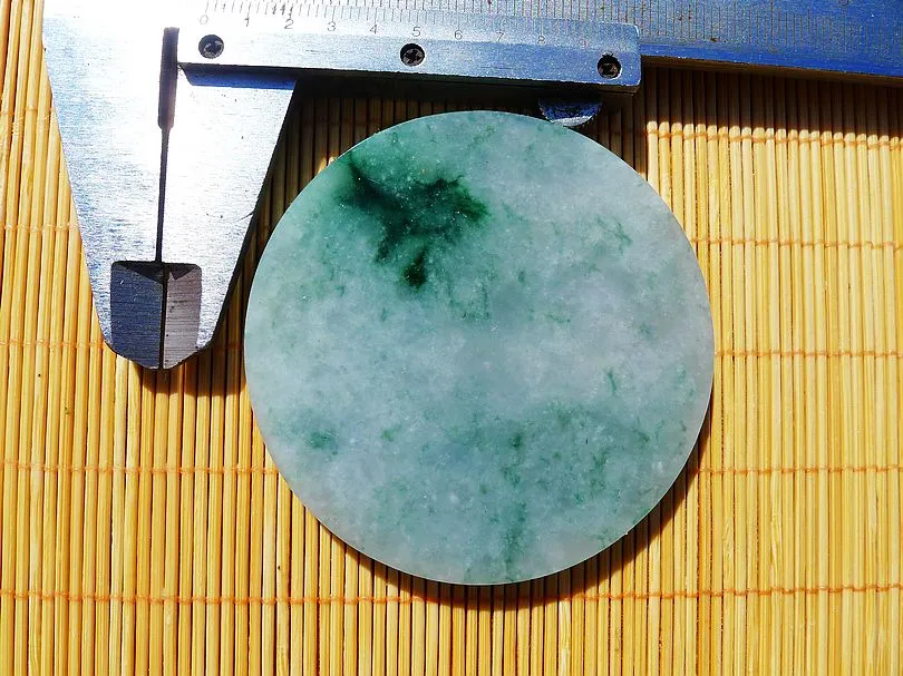 Natural Jade Rough Jadeite Raw (42g,5.6X5.6X0.5cm)