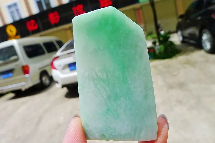 Natural Jade Rough Jadeite Raw (48g,6.7X3.7X0.9cm)