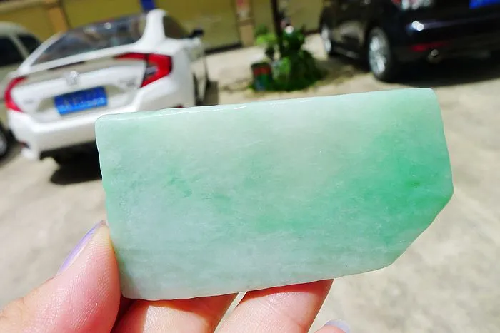 Natural Jade Rough Jadeite Raw (48g,6.7X3.7X0.9cm)
