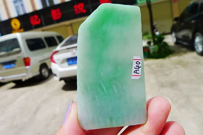 Natural Jade Rough Jadeite Raw (48g,6.7X3.7X0.9cm)
