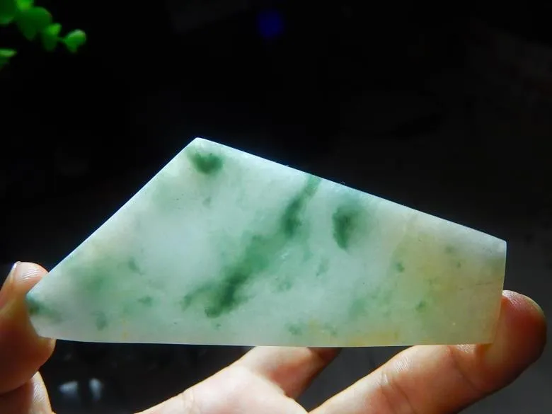 Natural Jade Rough Jadeite Raw (56g, 97X41X6mm)