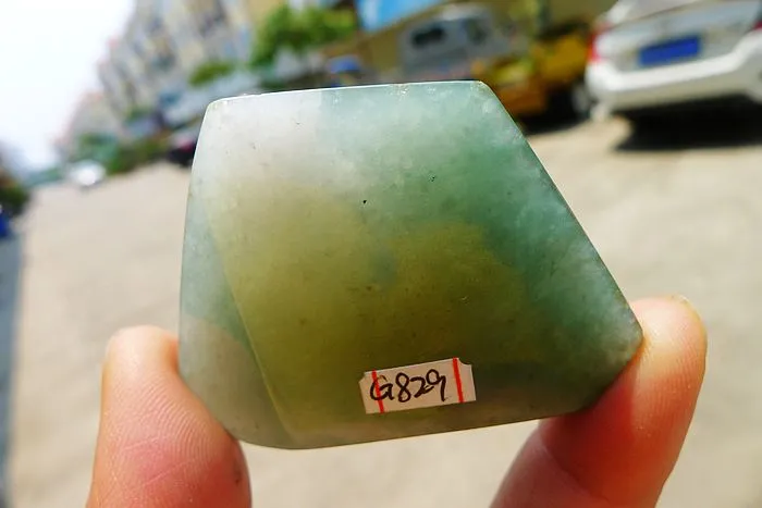 Natural Jade Rough Jadeite Raw (61g,5.4X3.8X1.55cm)