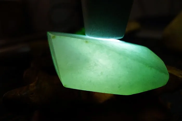 Natural Jade Rough Jadeite Raw (61g,5.4X3.8X1.55cm)