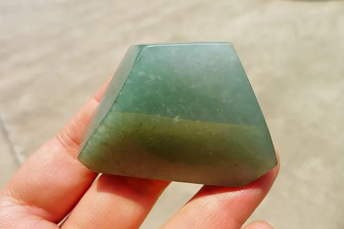 Natural Jade Rough Jadeite Raw (61g,5.4X3.8X1.55cm)