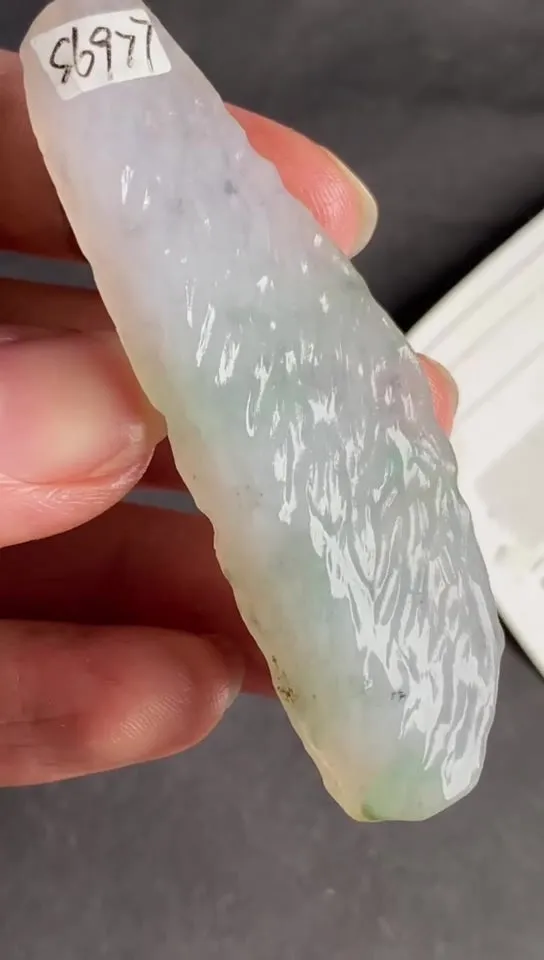 Natural Jade Rough Jadeite Raw (6.4X2.0X0.67cm)-S6977