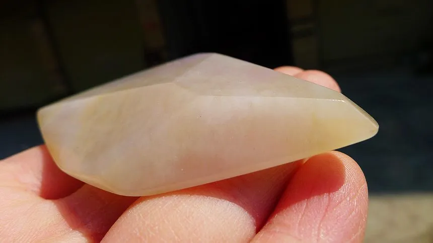 Natural Jade Rough Jadeite Raw (70g,8X5.1X1.2cm)
