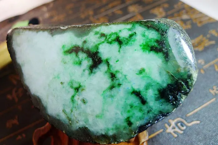 Natural Jade Rough Jadeite Raw (848g,10.7X9.5X4.9cm)